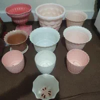 گلدان پلاستیکی سالم و تمیز
