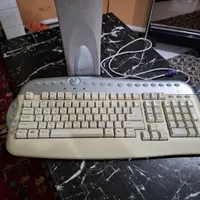 کیبورد و باند کامپیوتر در حد نو