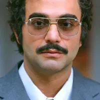 ردیف ۱ تئاتر صابرابر بورش و کتابخانه نیمه شب