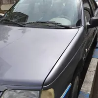 یک دستگاه خودرو ۴۰۵