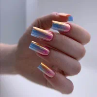 تخفیف ۵۰درصد خدمات و آموزش صفر تا صد کاشت ناخن