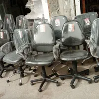 میز نو  و صندلی استوک تعداد بالا|میز و صندلی غذاخوری|قم, نیروگاه|دیوار