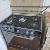 یک عدد اجاق گاز ۵شعله