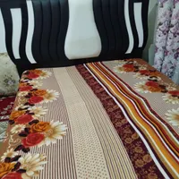تخت خواب دو نفره در حد نو|تخت و سرویس خواب|سنندج, |دیوار