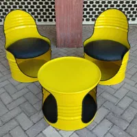 میز وصندلی بشکه ای