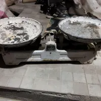 گردن بند ترازو