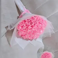 دسته گل و باکس گل دلبر