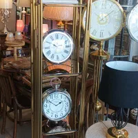 ویترین کنار مبلی