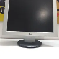 مانیتور LCD سایز استثنائی (۱۹) اینچ مارک LG