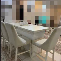 جزیره آشپزخانه کابینتی رنگ سفید با ۴ صندلی غذاخوری|میز و صندلی غذاخوری|بندرعباس, |دیوار