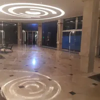 ۲۰۰متر تجاری بَرِ هفده شهریور در شش دهنه تابلو خور|اجارهٔ مغازه و غرفه|تهران, آبشار|دیوار