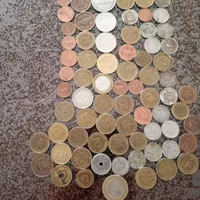 تعدادی سکه قدیمی ایرانی و خارجی