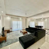 اجاره ویلا سه خوابه استخر دار نوساز با لوازم بازی|اجارهٔ کوتاه‌مدت ویلا و باغ|تنکابن, |دیوار