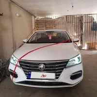 دو دستگاه خودرو MG5 و یک دستگاه خودرو چانگان CS55
