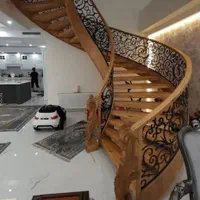 پله پیچ چوبی