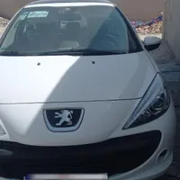 ماشین ۲۰۷ سقف شیشه ای
