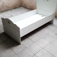 تخت نوزاد و نوجوان|تخت و صندلی بچه|تهران, خواجه نظام الملک|دیوار