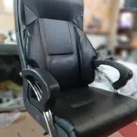 صندلی چرخدارمدیریتc09وکارمندی ارگونومیک چرم لمسه|دفتر کار|شیراز, ارم|دیوار