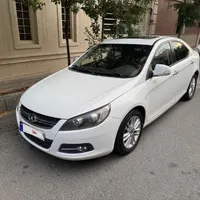 جک J5 اتوماتیک 1800cc، مدل ۱۳۹۳