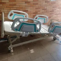 عرضه‌کننده  تخت*بیمار*برقی مدل بیمارستانی|آرایشی، بهداشتی، درمانی|کرج, باغستان|دیوار
