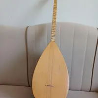 دیوان(باغلاما)دسته کوتاه ساخت ترکیه پیکاپ دار|سازهای سنتی|مهاباد (آذربایجان غربی), |دیوار