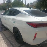 کی‌ام‌سی J7، مدل ۱۴۰۲