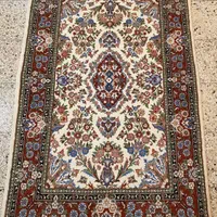 فرش دستباف هفت‌چارک نقشه قم لچک‌ترنج کرم گل‌ابریشم|فرش|تهران, بازار|دیوار