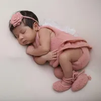 ارائه انواع عکاسی نوزاد کودک بارداری تولد