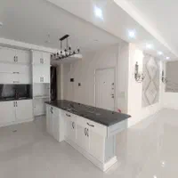 ۱۳۳متری۳خواب تک واحدی۳نبش نزدیک خیابان امام رضا