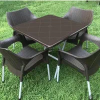 میز و صندلی پلاستیکی حصیری