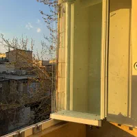 پنجره شیشه‌ای شیک و کاربردی و قیمت مناسب|مصالح و تجهیزات ساختمان|مشهد, جاهد شهر|دیوار