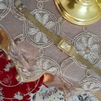 یک عدد ساعت زنانه اصل به رنگ طلایی رنگ صابت|ساعت|اردبیل, |دیوار