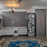 فروش پرده زبرا پشت دری پیلیسه ای