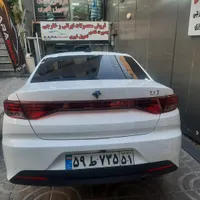 تارا V1 پلاس/ ۶ دنده /صفر ۱۴۰۴ سفید/مشکی/تیتانیوم