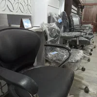 میز اداری صندلی جک دار