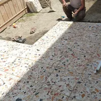 بناهستم کار بنایی انجام میدم