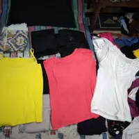 حراج انواع پوشاک زنانه ومردانه بچه گانه کارکرده۷۰ت|حراج|اصفهان, خانه اصفهان|دیوار