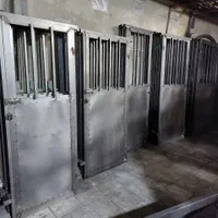 درب اهنی در انباری cnc حیاط درب آسانسور
