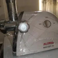 چرخ گوشت و تستز