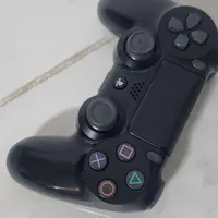 دسته پی اس ۴