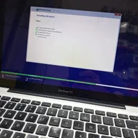 نصب و تعویض ویندوز و سایر خدمات کامپیوتری