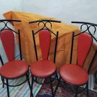 سه عدد صندلی هر عدد 450