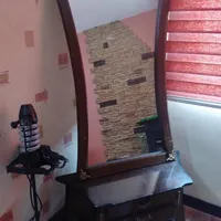 میز و ایینه