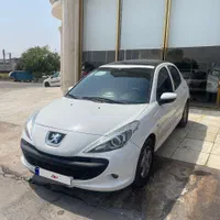 ۲۰۷ اتوماتیک