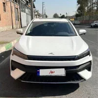 کی‌ام‌سی J7، مدل ۱۴۰۳
