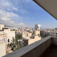 آپارتمان نیاوران ۱۵۰متر (۴پارکینگ) + تراس بزرگ