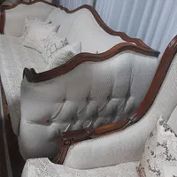 مبلمان کوئین فرانسوی