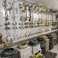آبچکان ظرف جلو پنجره پشت پنجره آبچکان کوره ای|آب‌چکان و نظم‌دهنده ظروف|مشهد, رستگار|دیوار