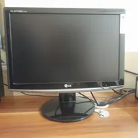 مانیتور ۱۷ اینج LG