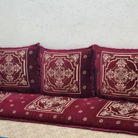 تشک و پشتی